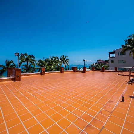 Marboka Hotel & Suites 